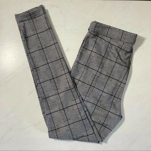 ✨ BRAND NEW Romeo & Juliet Couture Plaid Skinny High-Rise Pants ✨